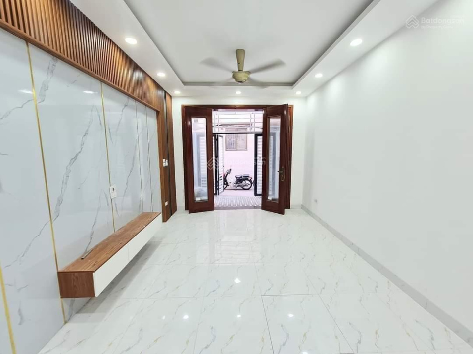 Bán nhà đẹp ngõ quỳnh - 5 tầng - 6 ngủ - nhỉnh 6 tỷ