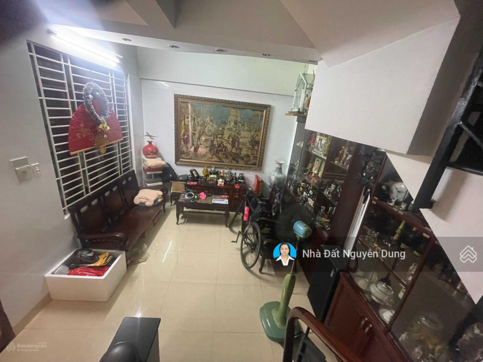 Bán nhà đường C1, P13, Tân Bình khu Hoàng Hoa Thám, Cộng Hòa nhà 3 tầng nội thất gỗ đẹp, nhỉnh 4 tỷ