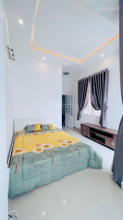 Bán nhà đường Lạc Long Quân, P. 2, TP Vũng Tàu hẻm ô tô khu vực nghỉ dưỡng thích hợp kd homestay