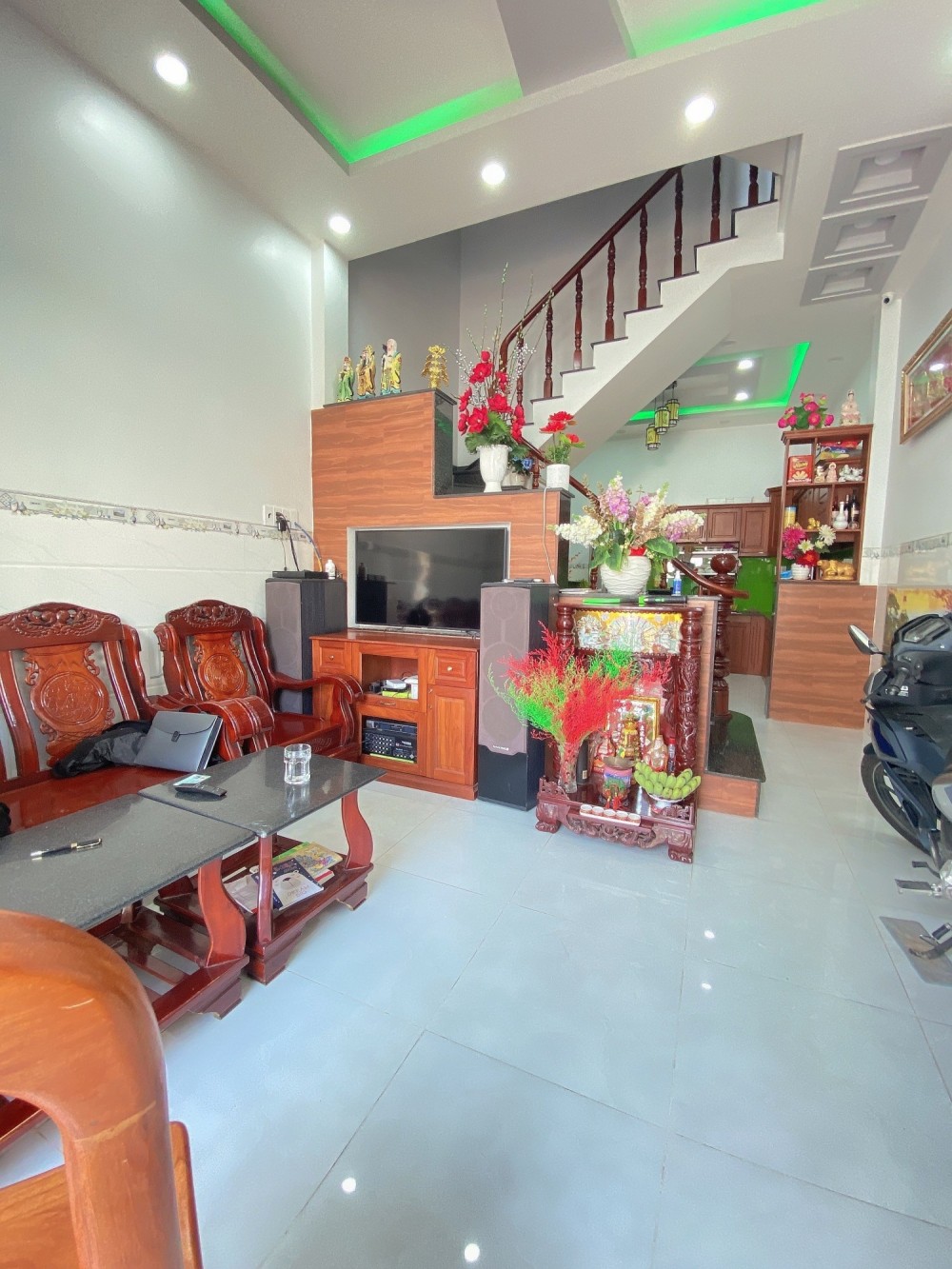 Bán Nhà Ngã Năm Chuồng Chó Gò Vấp, DTSD: 84m2, Ngang 4m Nhú 3 Ty TL