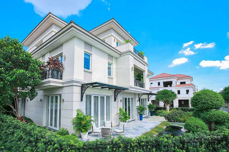 Bán nhà góc 2 mặt tiền đường Nguyễn Văn Hưởng, P. Thảo Điền, 25x20m 450m2, HD thuê 300tr/th, 130 tỷ