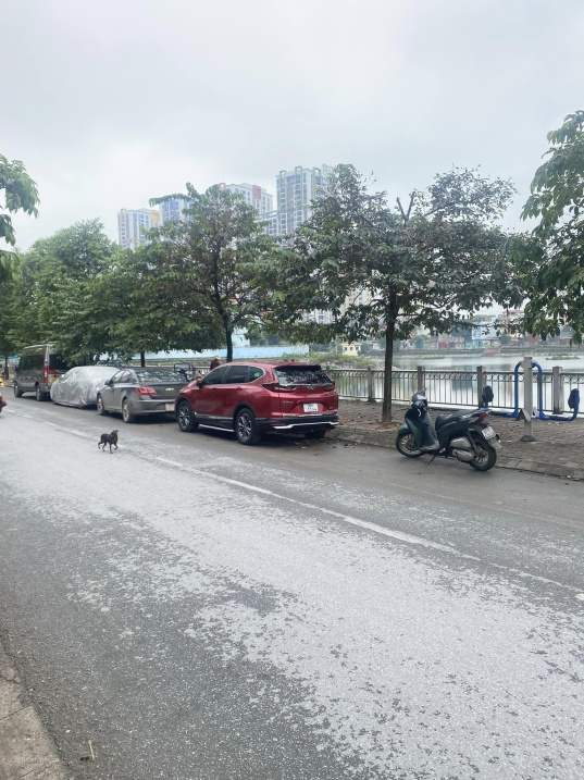 Bán nhà mặt hồ Hạ Đình Thanh Xuân 102m2 MT 5.4m vỉa hè 2 mặt ô tô tránh, kinh doanh