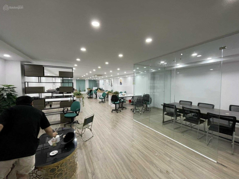 Bán nhà mặt phố Bà Triệu 179m2, mặt tiền rộng, 1 chủ, 98 tỷ