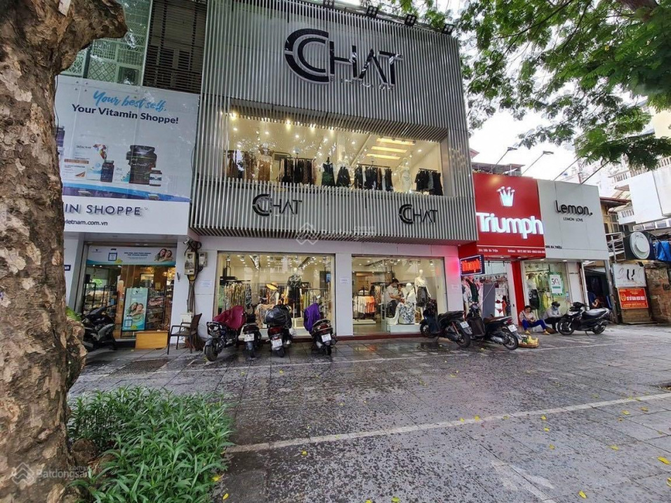 Bán nhà mặt phố Trường Chinh, Đống Đa - giá bán đất, xây văn phòng cực đẹp - 680m2 - mặt tiền 9,7m