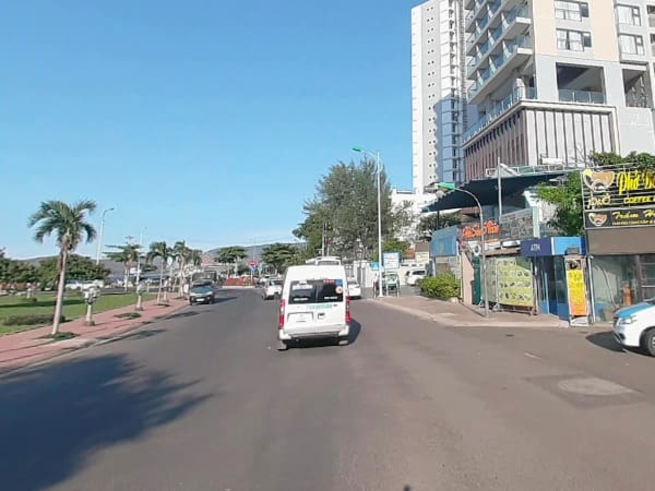 Ban-nha-mat-tien-Hoang-Dieu-Nha-Trang-Khanh-Hoa-1-1