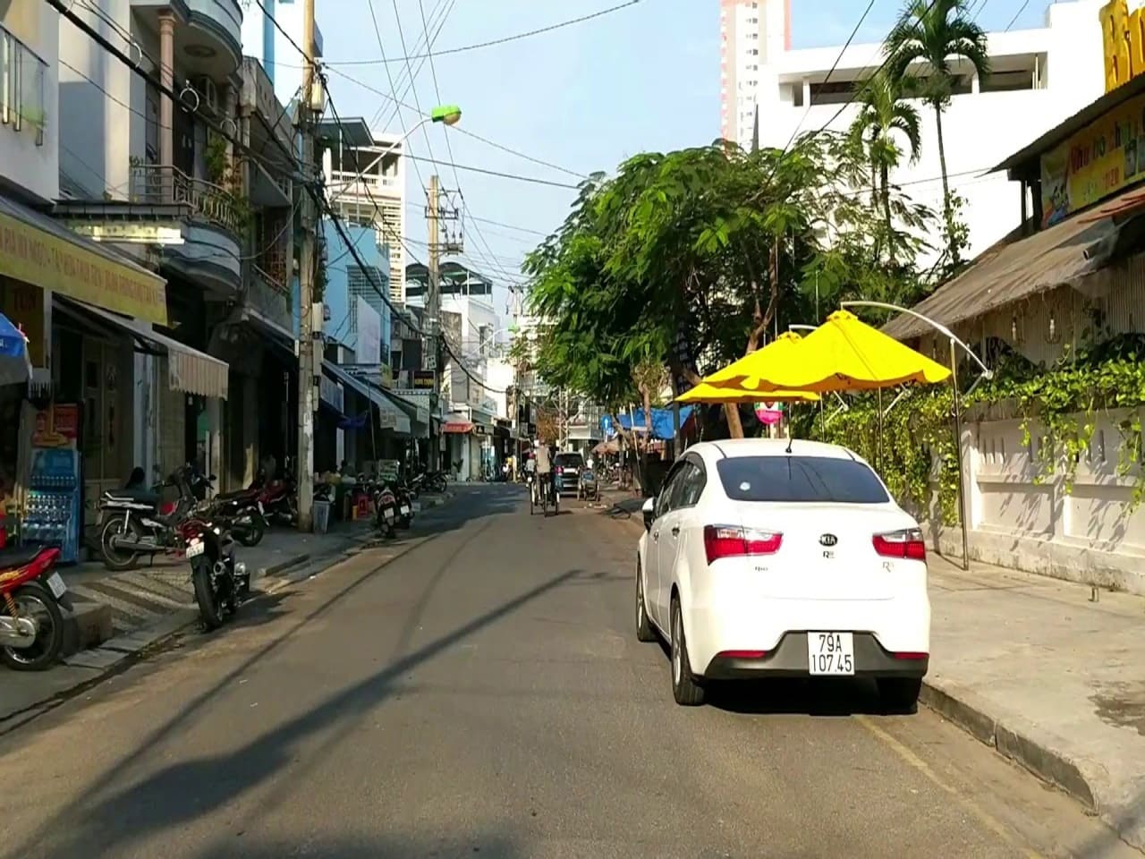 Ban-nha-mat-tien-Hoang-Van-Thu-Nha-Trang-3