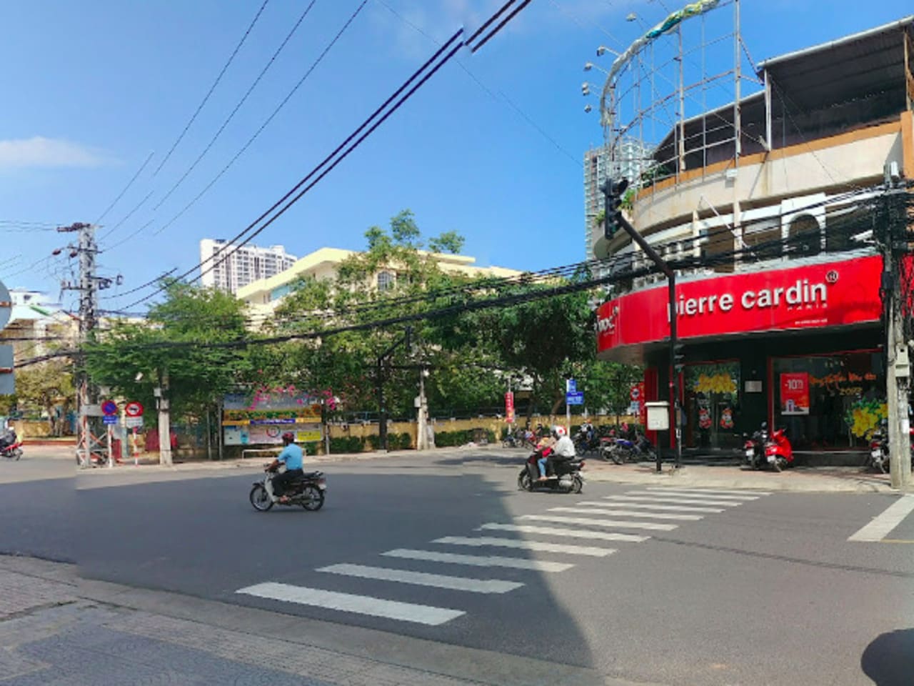 Ban-nha-mat-tien-Quang-Trung-Nha-Trang-3