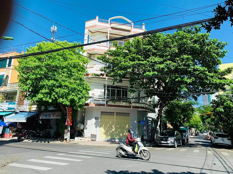 Ban-nha-mat-tien-Tran-Nguyen-Han-Nha-Trang