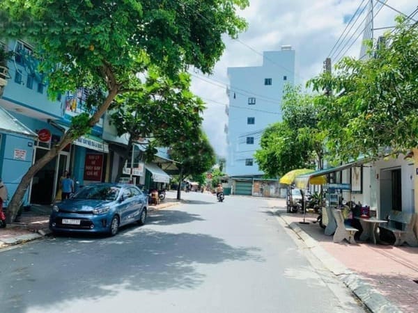 Bán nhà mặt tiền Trương Hán Siêu Nha Trang mặt bằng đẹp 3 Ban-nha-mat-tien-Truong-Han-Sieu-Nha-Trang