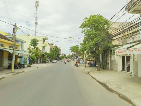 Ban-nha-mat-tien-Van-Don-Nha-Trang-1