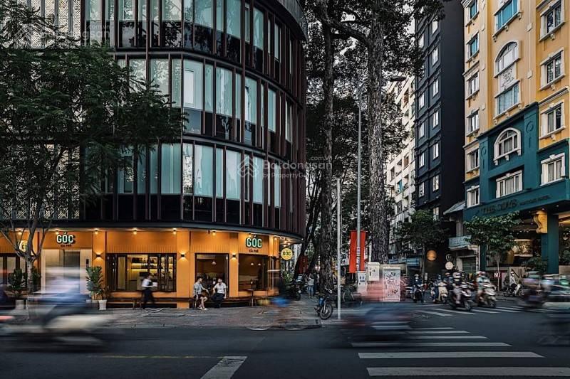 Bán nhà mặt tiền đường Lê Thị Riêng Quận 1, gần ngã sáu Phù Đổng