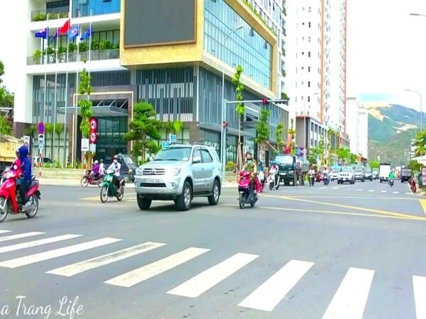 Bán nhà mặt tiền đường Tố Hữu Nha Trang vị trí đẹp 1 Ban-nha-mat-tien-duong-To-Huu-Nha-Trang-3