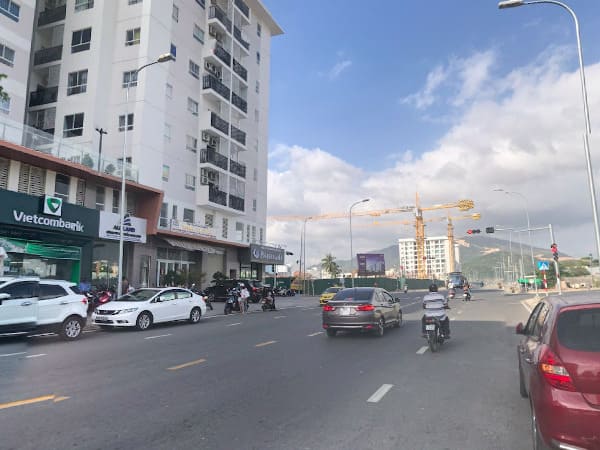 Bán nhà mặt tiền đường Tố Hữu Nha Trang vị trí đẹp 2 Ban-nha-mat-tien-duong-To-Huu-Nha-Trang-4