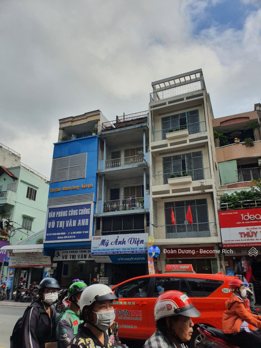 Bán nhà mặt tiền đường Trương Công Định. DT: 4.5*18.5m. HĐT: 50 tr/tháng, chỉ 16.5 tỷ