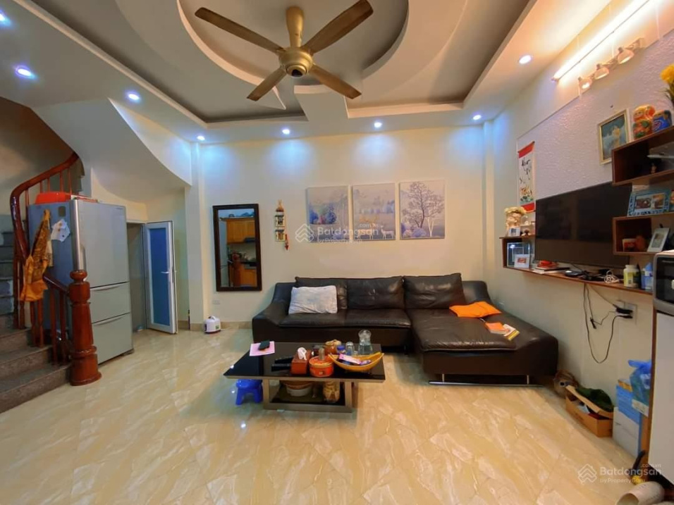 Bán nhà ngõ 205 Xuân Đỉnh 35m2 x 5 tầng. Giá 4,1 tỷ