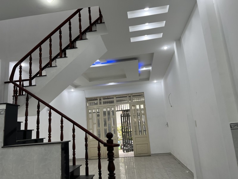 SIÊU PHẨM: Nguyễn Thái Sơn, Gò Vấp, 3 tầng, kinh doanh đỉnh