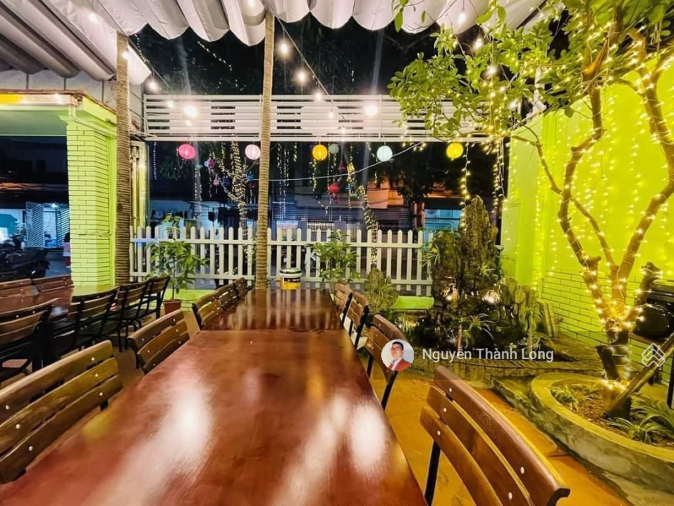 Bán nhà phố Ngọc Lâm 94tr/m2 đang cho thuê dài hạn trên 50tr/tháng, vỉa hè 5m, mặt tiền siêu rộng