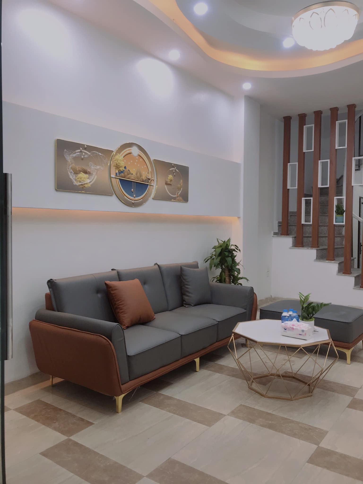 Bán nhà phố Vĩnh Hưng 35m2*5T, mt 4m, Ô TÔ TRÁNH 20M, NGÕ Ô TÔ RỘNG THOÁNG, TIỆN ÍCH VÔ VÀN