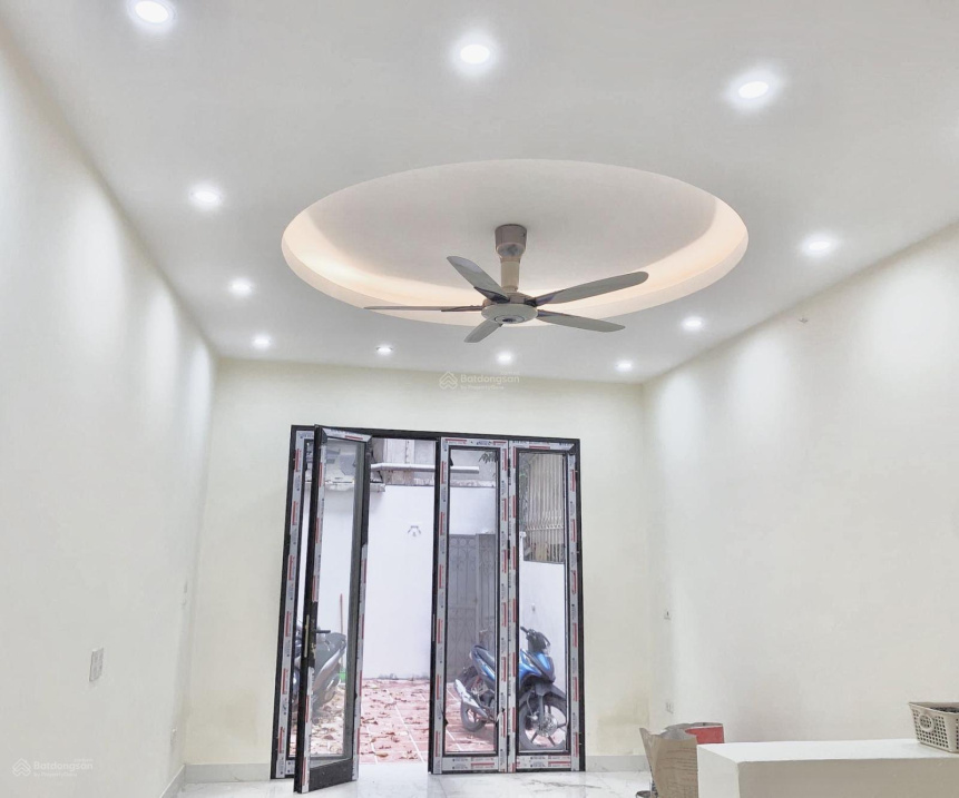 Bán nhà riêng 82m2 - 4 tầng - 5.8 tỷ, ngõ 242 đường Láng - Đống Đa