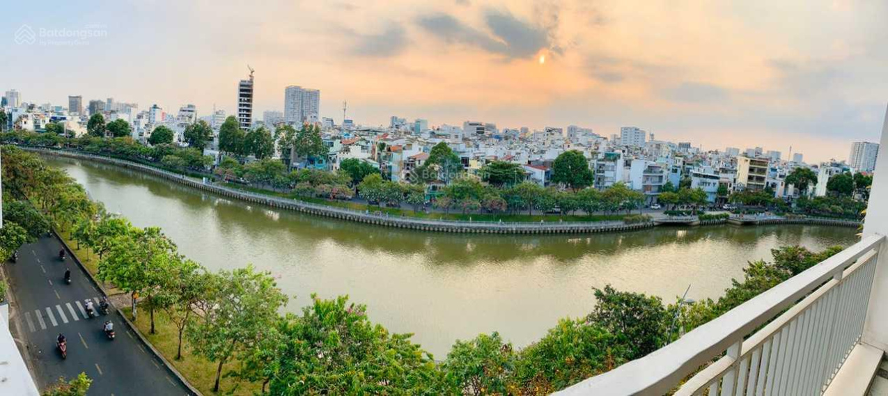 Bán nhà view sông 2MT Hoàng Sa nơi đẹp nhất Quận 1. DT: 5,5x11, trệt 5 lầu sân thượng giá 25,5 tỷ