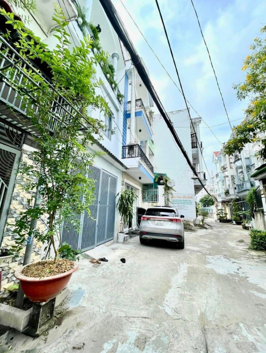 Bán nhà xinh mới hẻm 1979 Huỳnh Thị Đồng ngay thị trấn Nhà Bè DT 51.6m2 giá 6,3 tỷ. LH 0909 519 399