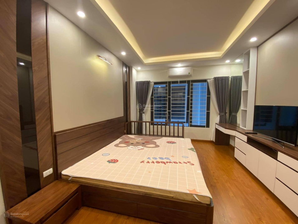 Bán nhanh mặt hồ Hạ Đình giá 12.99 tỷ, 60m2x6T, mới đẹp