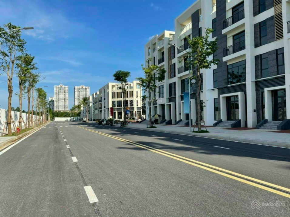 Bán shophouse liền kề 5 tầng diện tích 200m2 mặt tiền 10m KĐT Starlake, Tây Hồ, Hà Nội