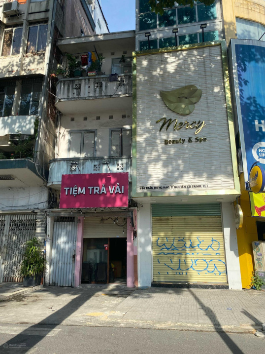 Bán siêu phẩm căn đôi mặt tiền 184 - 186 Trần Hưng Đạo, P. NCT, Quận 1, DT: 7,2 x 20 m