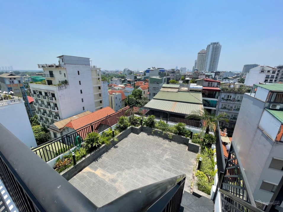 Bán toà nhà 8 tầng ở Hồ Tây, gồm 12 căn hộ cực kỳ cao cấp cho thuê doanh thu hấp dẫn, ngõ xe hơi