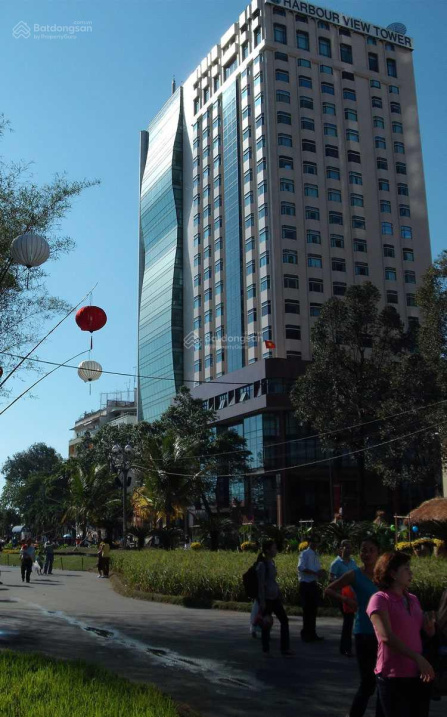 Bán tòa văn phòng hạng B Lê Văn Lương 1600m2, 23 tầng, mặt tiền 30m, 530 tỷ