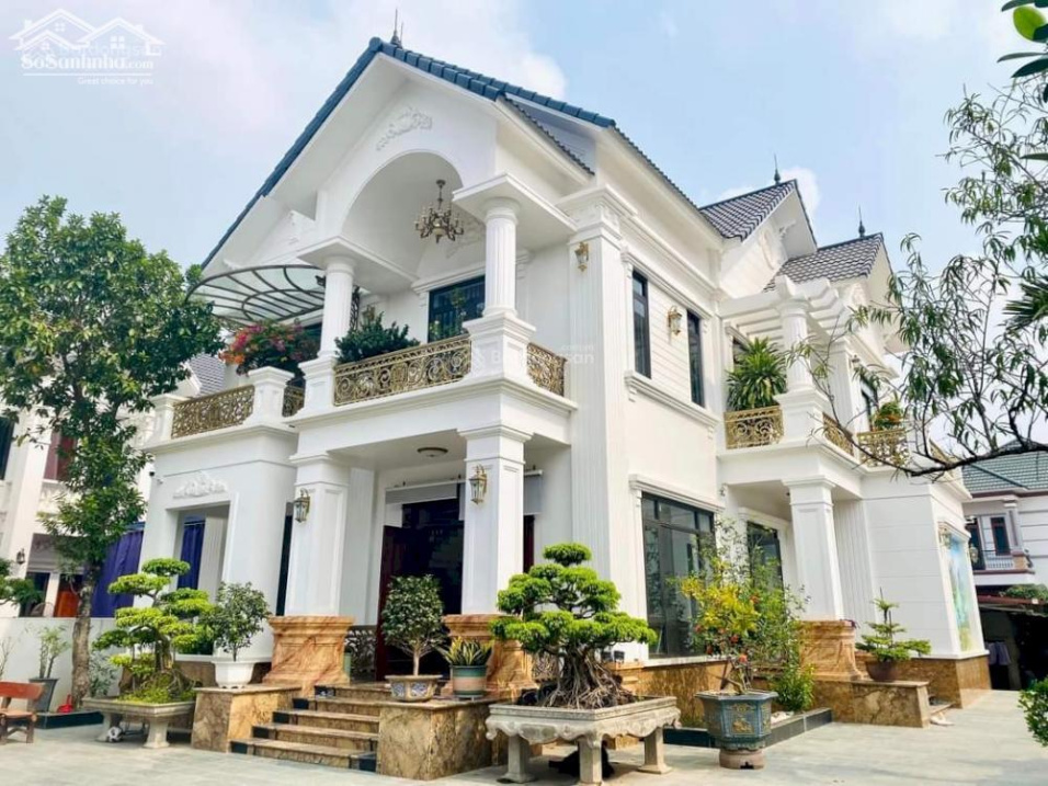 Bán villa Nguyễn Gia Thiều, Q3, diện tích: 19m5x23m, giá bán 180 tỷ