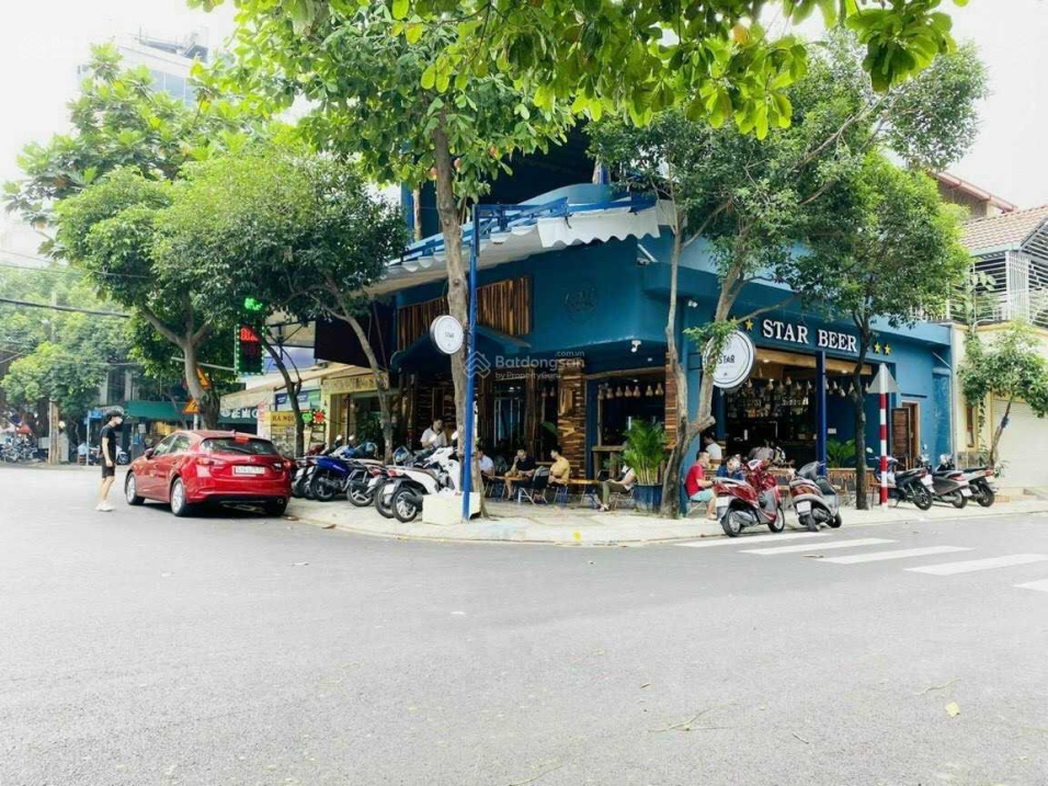 Biệt thự siêu đẹp MT Hoa Đào - Phan Xích Long, PN 8x18m, 3 tầng tặng full nội thất cao cấp Hạ 48 tỷ