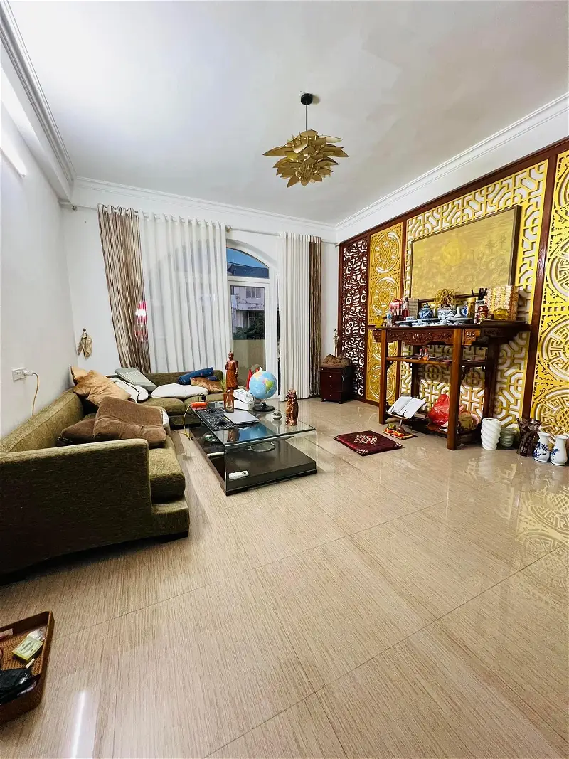 Bán nhà Trần Phú, Hà Đông, mặt phố kinh doanh, Dt:42m2, 4 tầng