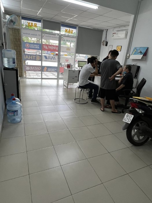 Nhà mới nguyên căn 125m2 mặt tiền đường xe tải Hoàng Hữu Nam Quận 9