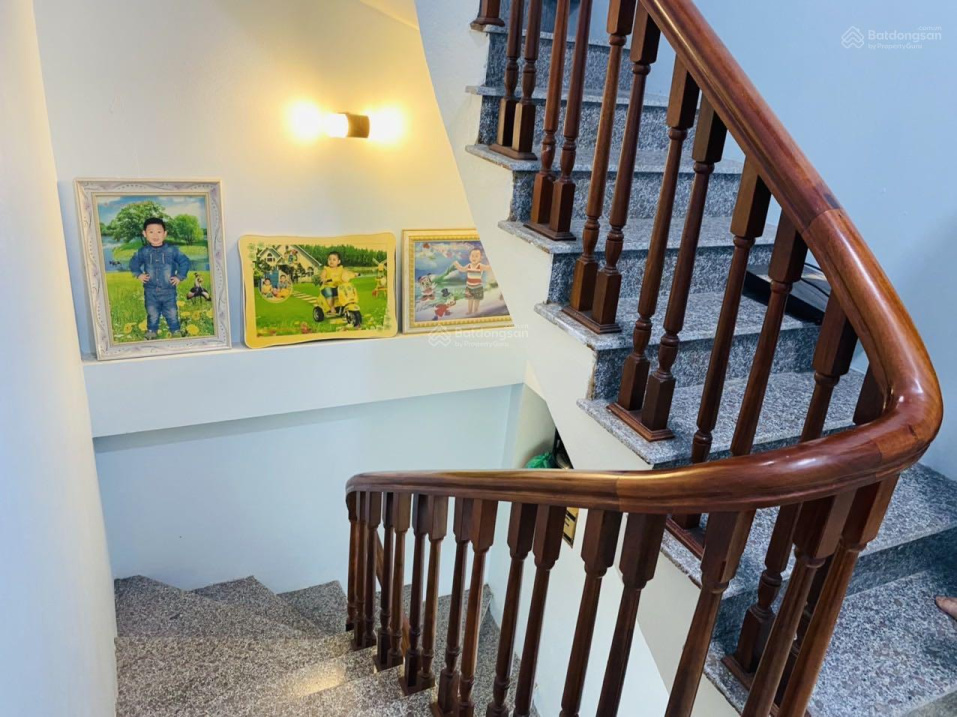 Cần bán căn nhà 3,5 tầng tại xóm 4 thôn Hải Bối