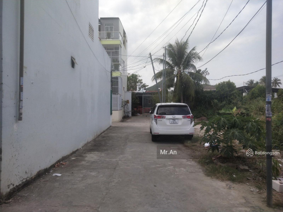 Cần bán đất hẻm 505 oto cách Lương Đình Của, Vĩnh Ngọc 200m. Giá chỉ 15 triệu/m2