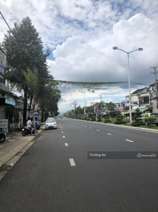 Cần bán đất mặt tiền đường 23/10 xã Vĩnh Thạnh gần Hà Huy Tập