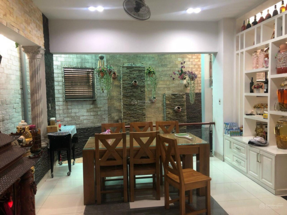 Cần bán gấp biệt thự HXH Đồng Xoài 11.6x16m full nội thất cao xấp giá 20 tỷ, thiết kế theo Châu Âu