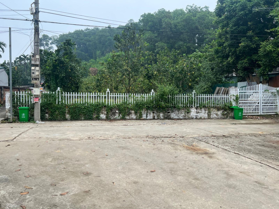 Cần bán gấp đất nghỉ dưỡng 1000m2 tại Thạch Thất, TP Hà Nội, gần Xanh Villas, LH: 0988 697 651