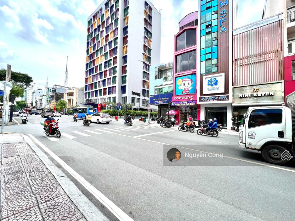 Cần bán gấp nhà mặt tiền đường Trần Hưng Đạo Quận 1, dt 8x20 giá 69 tỷ