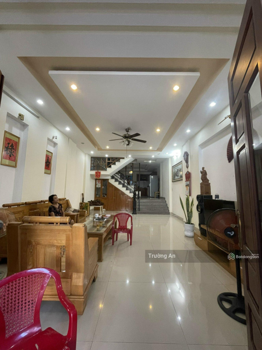 Cần bán nhà 3 tầng khu đô thị Phước Long A - Hướng Đông Nam DT 97m2, giá 5,3 tỷ