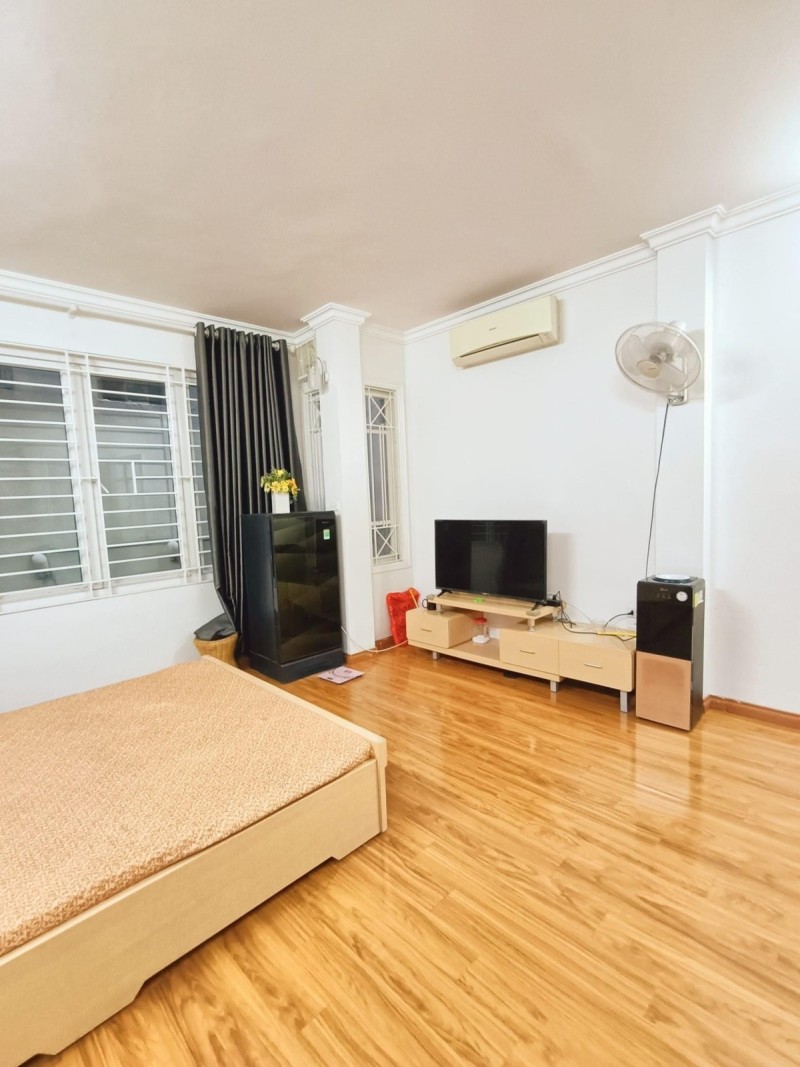 Trung tâm Cầu Giấy, DT 55m², mặt tiền 4.8m, nhỉnh 4 tỷ