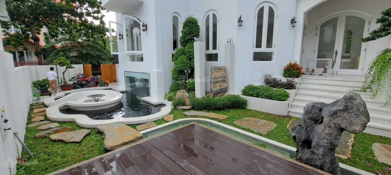 Chỉ 110 tỷ sở hữu ngay biệt thự góc 3 mặt tiền khu Compound VIP bậc nhất phường Thảo Điền. DT 320m2