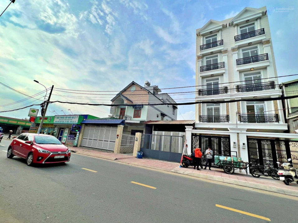 Chỉ 2 căn siêu đẹp - mặt tiền đường Gò Dưa - Tam Bình (nhà 5 lầu xây mới có thang máy, SHR)
