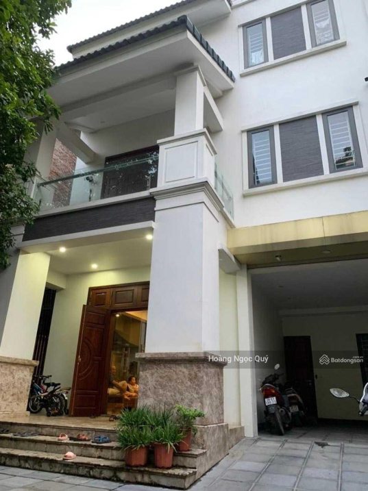 Chỉ 20 tỷ bán gấp biệt thự sân vườn Nguyễn Văn Lộc 165m2*Mặt tiền khủng 10m view vườn hoa