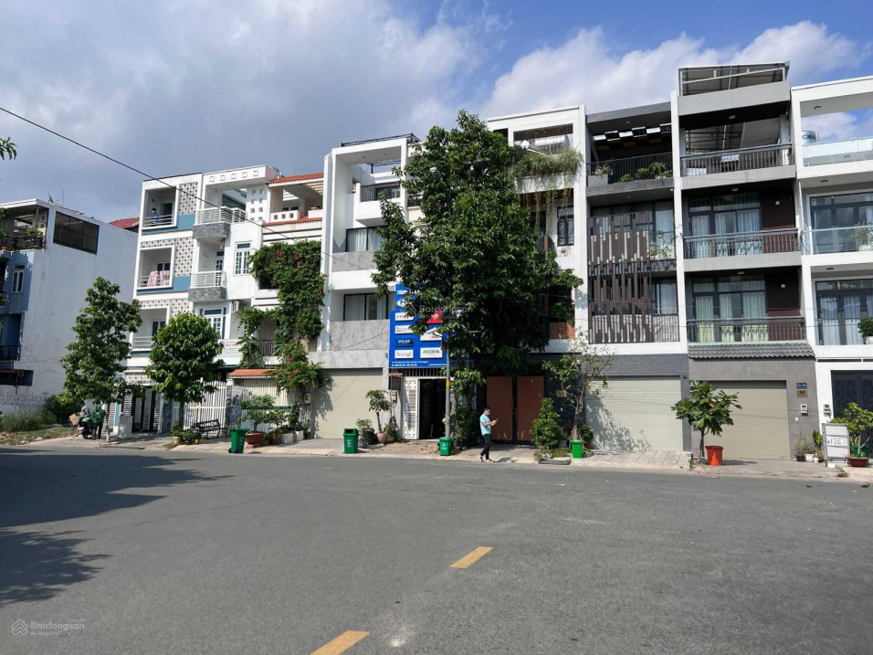 Chỉ với 14,9 tỷ sở hữu ngay mặt tiền kinh doanh VIP đường Bùi Tá Hán, An Phú, Q2. DT: 4x20=80m2 CN