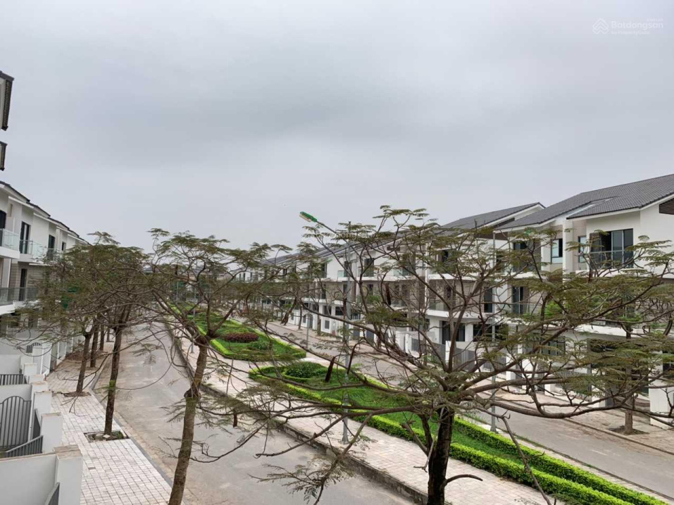 Chính chủ bán biệt thự Dương Nội đã hoàn thiện đẹp giá 20 tỷ/180m2 gần hồ, đường 28m