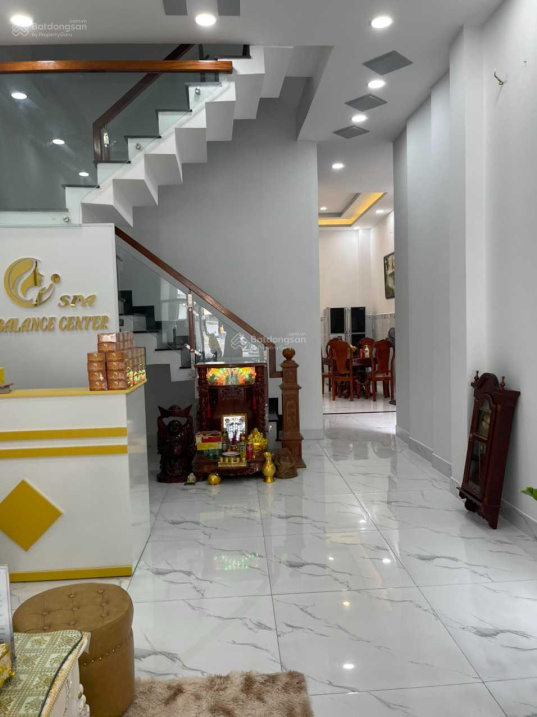 Chính chủ bán nhà MT Lê Đức Thọ, Gò Vấp, 5x31m xây 5 tầng, có thang máy, đang KD spa, giá 15.9 tỷ