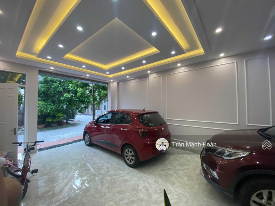 Chính chủ bán nhà cạnh Metro Hà Đông và UBND Quận Hà Đông, kinh Doanh cực tốt, gara ôtô, giá 10tỷ3