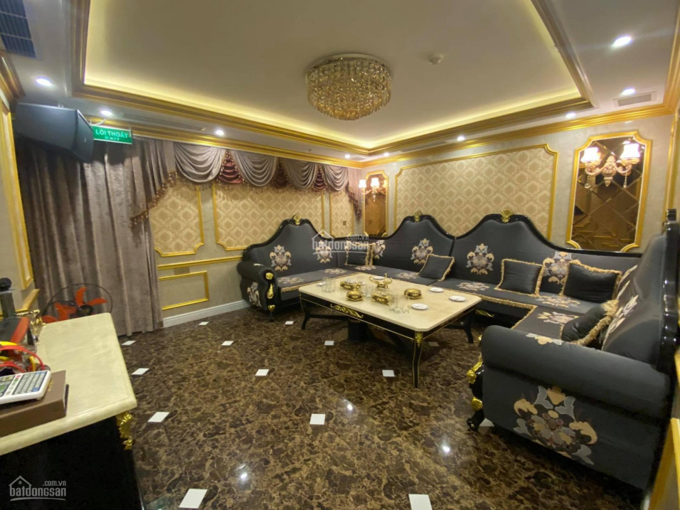 Chính chủ bán nhà đoạn đẹp mặt phố Hạ Hồi - Liên Trì - Trần Quốc Toản. Giá: 37 tỷ, DT: 100m2